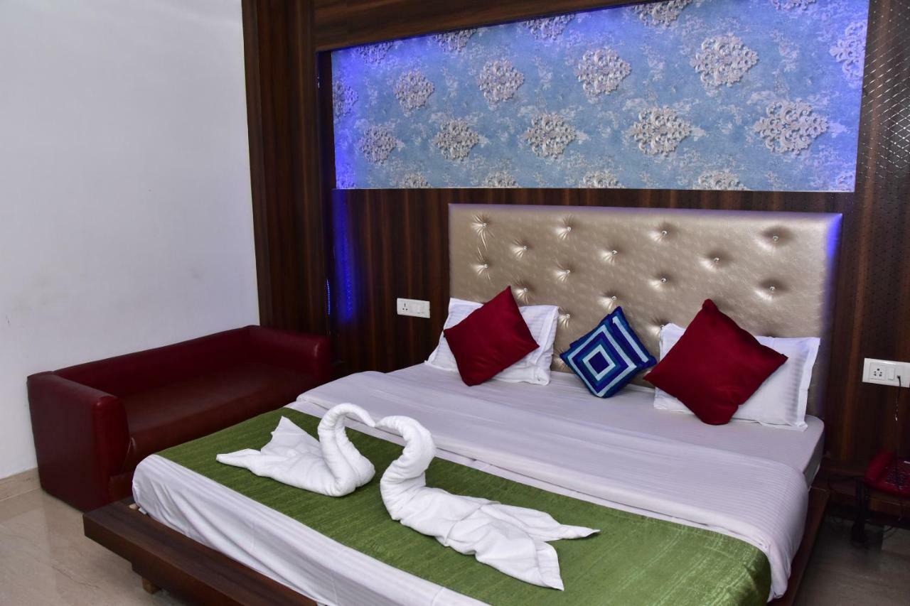 Raj Resort Rishikesh Tapovan Eksteriør bilde